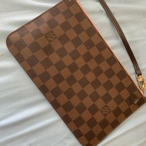 Louis Vuitton Bags - Clutch Louis Vuitton Louis Vuitton Bags - Clutch Louis Vuitton